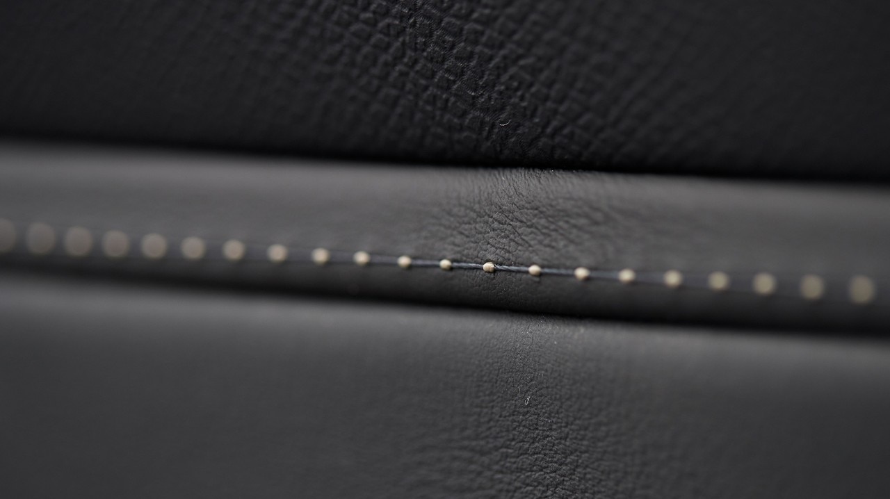 Završna obrada s dekorativnim šavovima u obliku bisera DS Automobiles